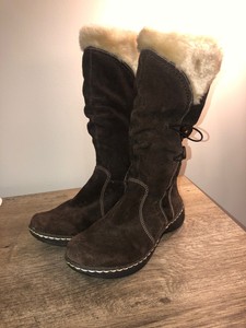 bare traps fur lined boots