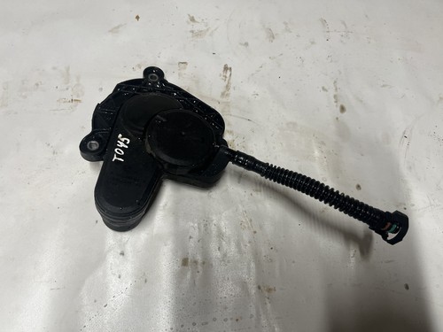 MERCEDES-BENZ 2012 CLS C218 Entlüfter A2780100431 4,7 Benzin