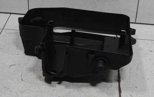 AUDI A4 B5 8D Avant Bj 96 Gehäuse Kasten Motor Steuergerät #94745-G31