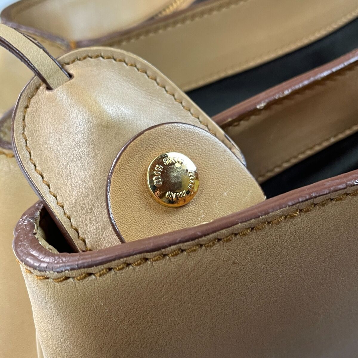 Miu Miu Vintage Leather Shoulder Leather Y2k Bag / Style Miu Miu Vintage Leather Shoulder Leather Y2k Bag / Style