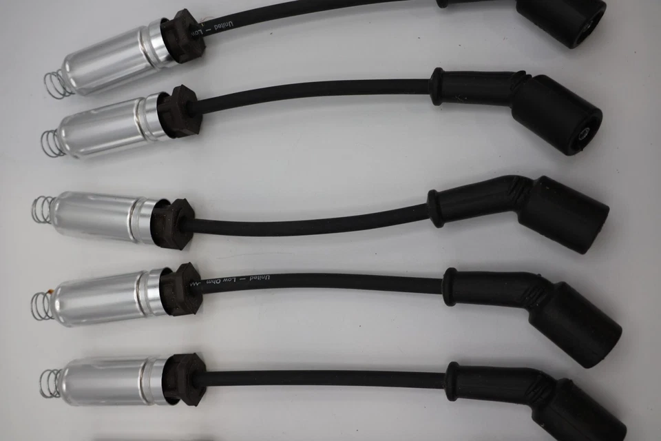 Juego de cables de bujía United Ignition Wire 7828- KW434, KW-33 Foto 3 de 4