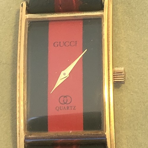 Gucci Red And Green Vintage Watch With Box - Picture 12 of 12