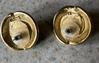 VINTAGE SIGNED NAPIER BLACK WITH A FAUX PEARL CENTER PIERCED EARRINGS — photo 2