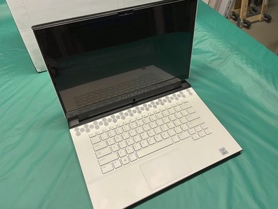 Alienware m15 R3, 15.6, 4TB, 32GB RAM, i9 10980HK, NVIDIA RTX 2080 Super 8gb