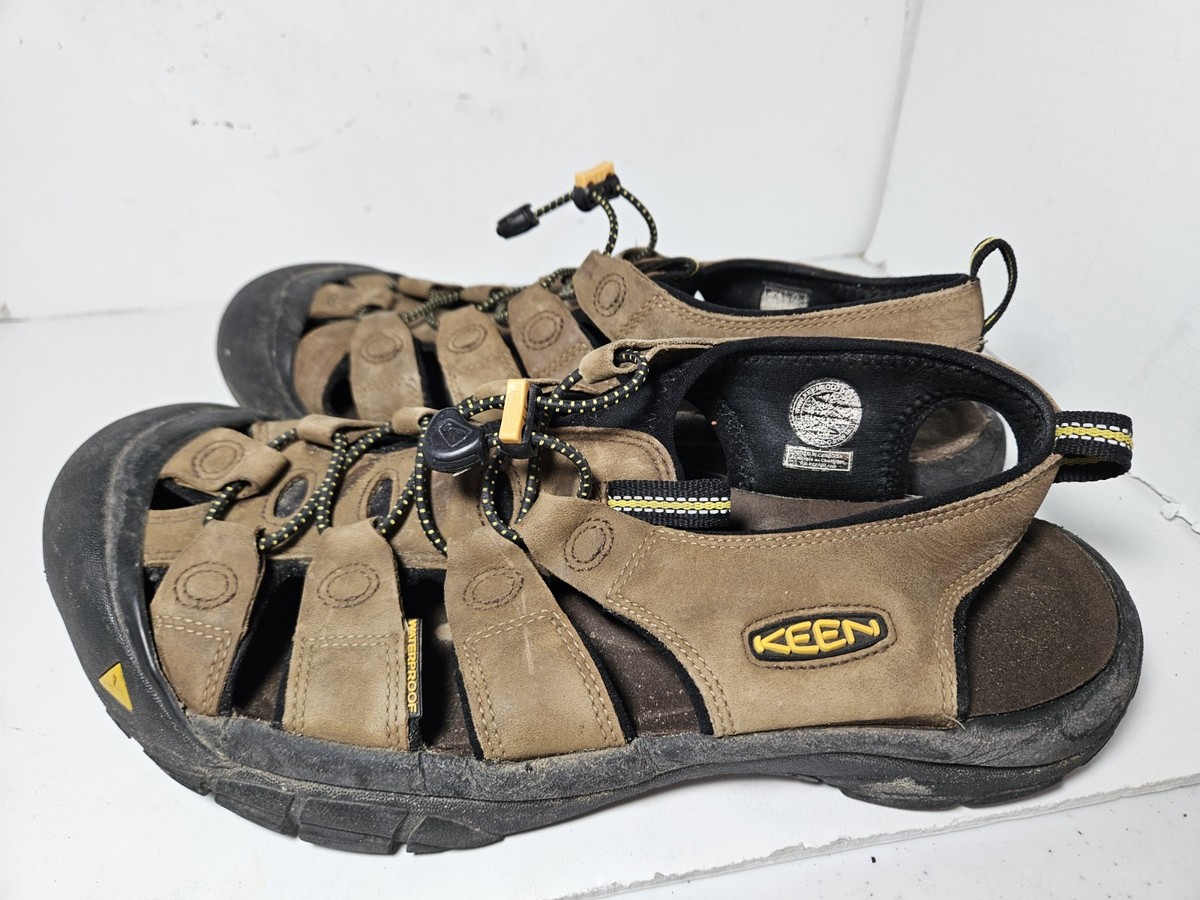 KEEN Newport H2 Sandals Men\'s Size 12 Keen Newport H2 Waterproof Hiking Sport Sandals Gray Black  main image 4