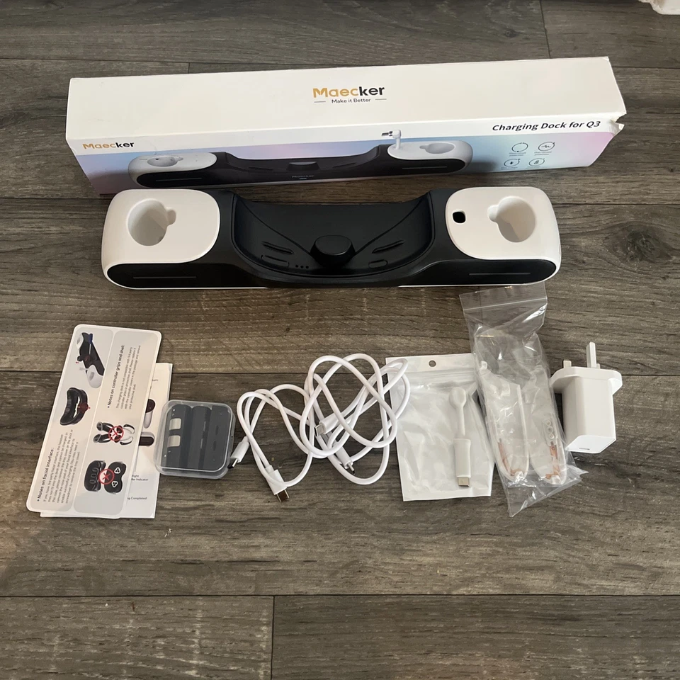Maecker Magnetic Charging Dock for Meta Quest 3 – Headset & Controller Fast - Image 2 of 4