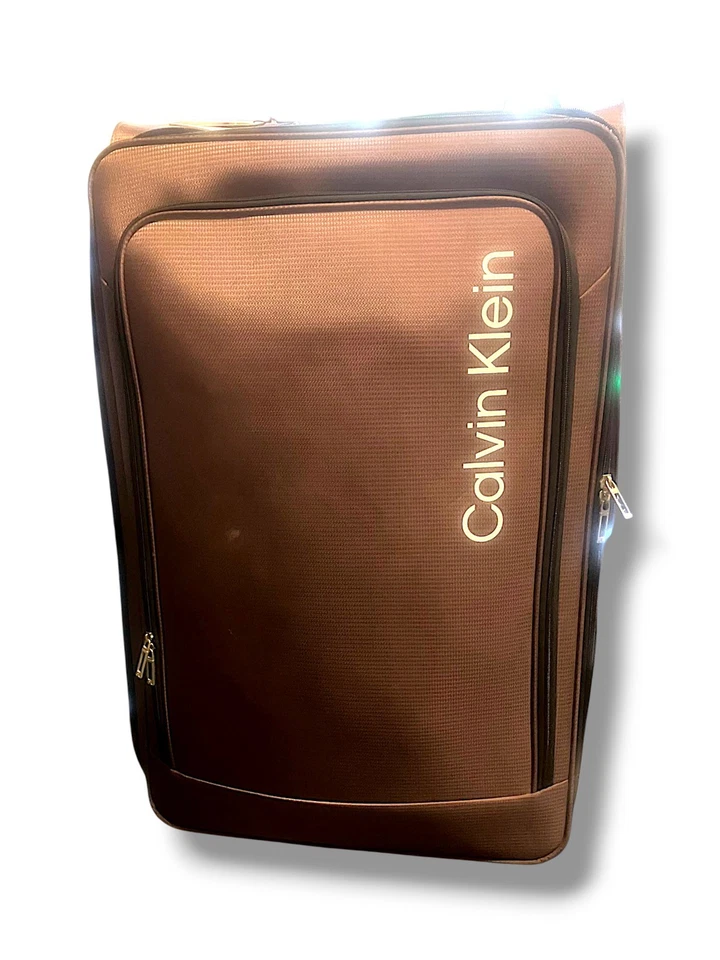 Nueva maleta extra grande caoba Calvin Klein Foto 3 de 3