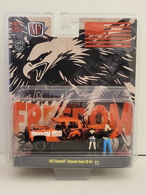 M2 MACHINES 73 Chevrolet Cheyenne Super 30 4X4 Auto-figs Diorama R15
