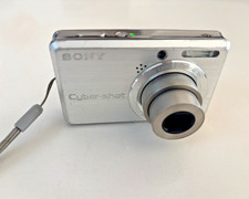 Sony Cyber-Shot DSC-S730 7.2MP Digital Camera - Silver - Works Great