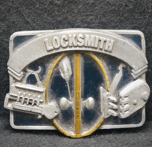 XF21108 VINTAGE 1970s **LOCKSMITH** CAREER COMMEMORATIVE MENS PEWTER BELT BUCKLE