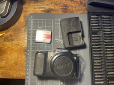 Sony Cyber-shot 10.1MP Black Compact Camera 20x Zoom 3in LCD USB w/ Charger