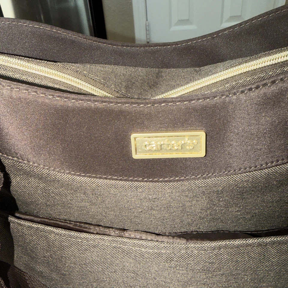 Bolso de Pañales Carter’s - Bolso de Hombro de Nylon Marrón con Bolsillos Nuevo con Etiquetas Foto 2 de 4