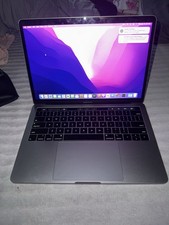 Apple MacBook Pro 13 2029 Two Thunderbolt 3 Ports