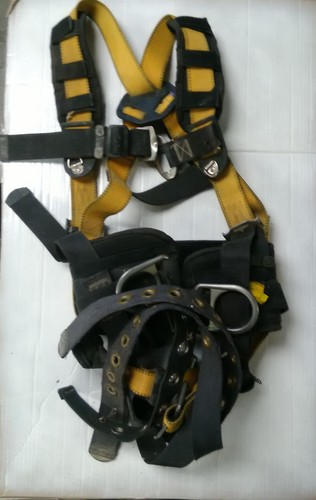 FallTech 7035M Journeyman Flex Construction Harness, Belted Medium - Picture 2 of 2