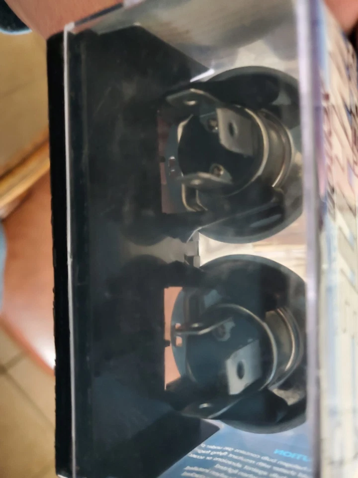 HNG Xenon Gas Filled Super White Bulbs H4 - Image 4 of 4