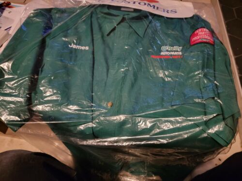 (2) Oreilly Auto Parts Green Uniform Shirts 2xl tall Short Sleeves patches new