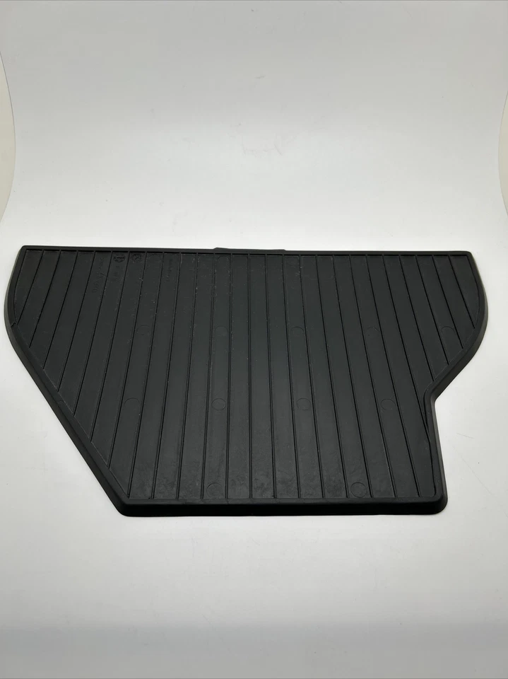 Audi A4 Quattro 2007 compacto convertible maletero trasero alfombrilla de goma fabricante de equipos originales+ Foto 4 de 4