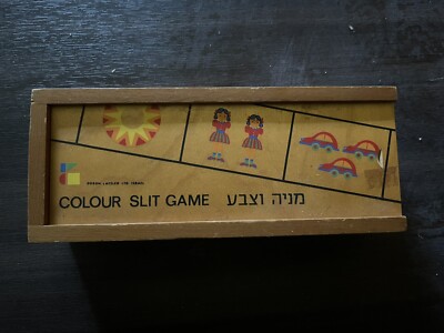 DORON LAYELED LTD. COLOUR SLIT WOODEN GAME TEACHES COLOR & COGNITIVE DEVELOPMENT