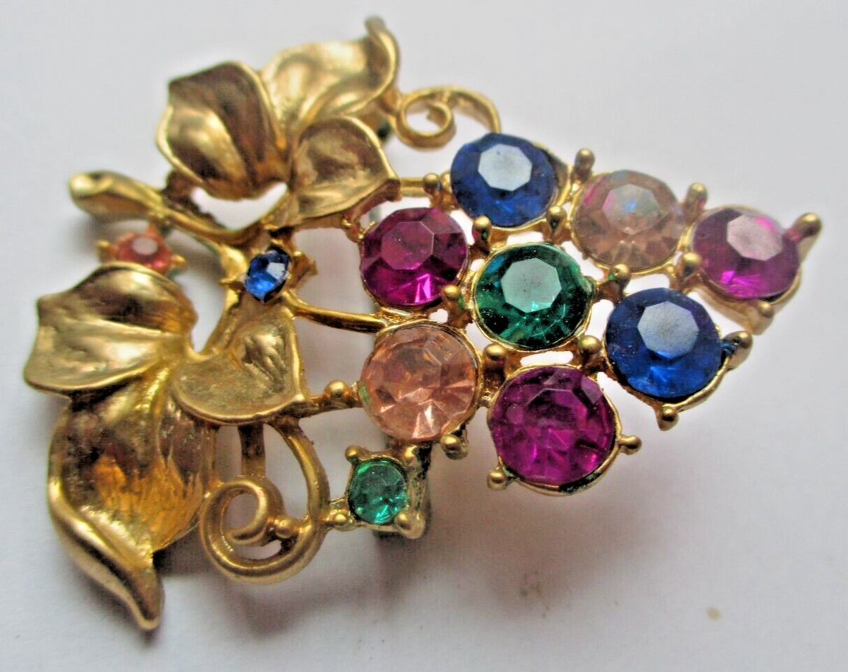 Broche Vintage Grappe De Raisin En Or Et Cristaux Colorés - Bijou Ancien, état Impeccable