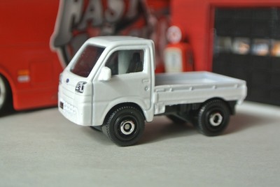 matchbox subaru sambar