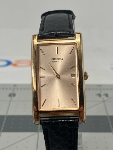 Seiko Tank Vintage 1991 Quartz Watch Gold tone Champagne dialJapan 7N89 New Batt