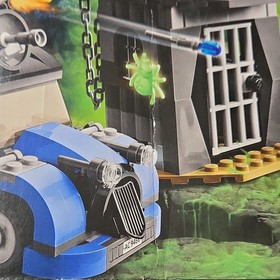 LEGO Monster Fighters 9466 The Crazy Scientist & His Monster 430pcs Light Brick