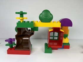 LEGO Duplo 2987 Winnie The Pooh  Welcome To The Hundred Acre Wood 1999 Complete