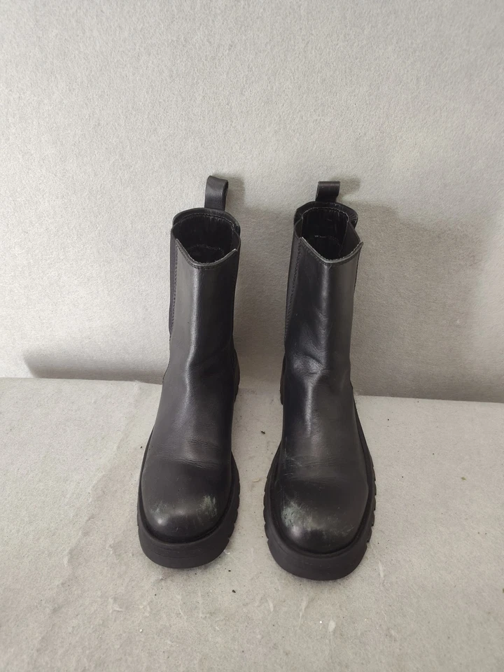Zara Boots Womens 7.5 Black Pull On Chelsea Lug Sole Leather Comfort Ankle Shoes - Image 2 of 4