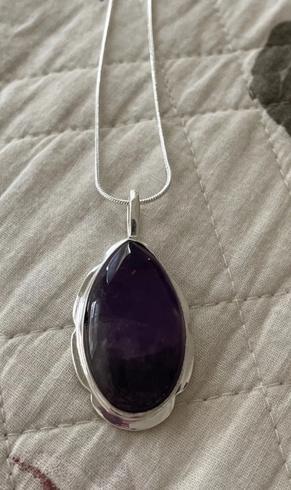 Colar pingente moderno de pedra preciosa ametista - Banhado a prata esterlina 925 - Novo em folha - Imagem 2 de 4