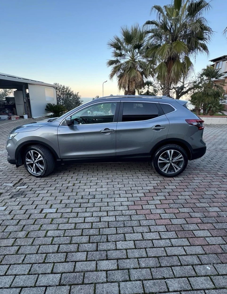 Bellissima Nissan Quasquai foto 2