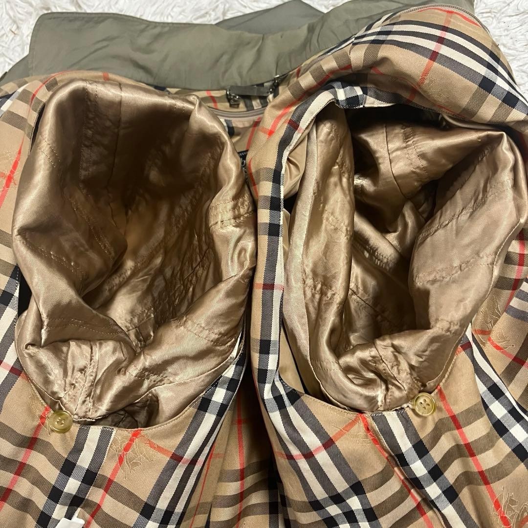 Burberry Coated Silk with Exquisite Luster and Cashmere Lining Vintage Men's thumbnail 10