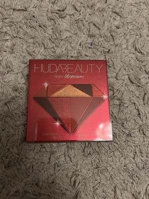 Huda Beauty Ruby Obsessions Eyeshadow Palette Lidschatten 