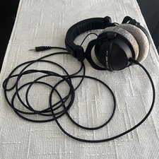 Beyerdynamic DT 770 Pro Over Ear Closed-Back Studio Mixing Headphones 80 Ohm