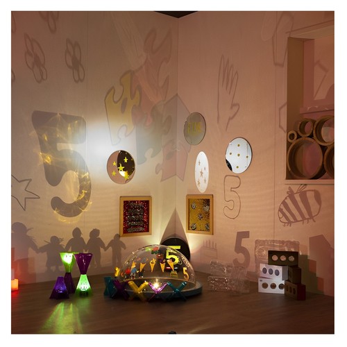 Projector Dom illuminated Rechargeable Projector Magical Wall Lights & Shadows - Imagen 9 de 9