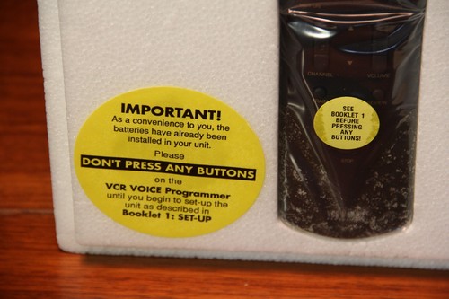 Vintage VCR Voice Programmer Universal Remote - Complete In Box w/ VHS How-TO - Picture 4 of 8