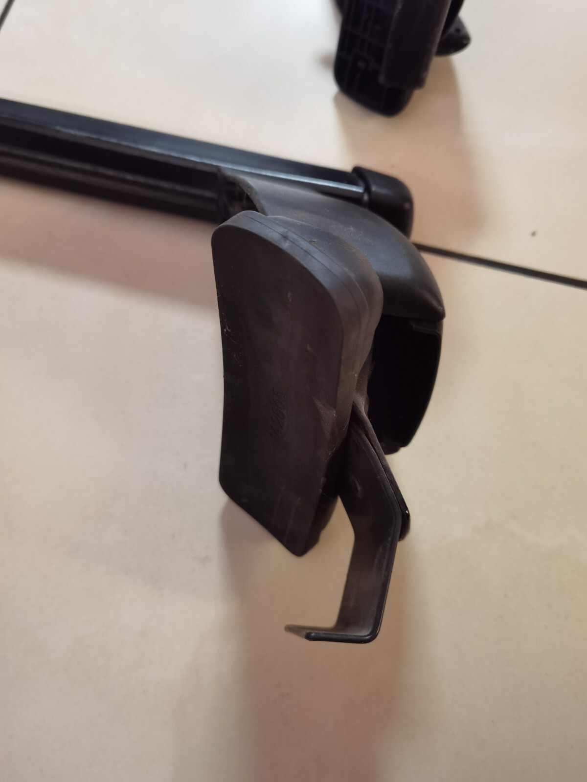 Halfords Roof Bars model 142605 eBay