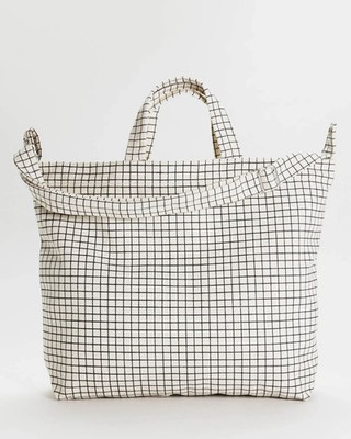Baggu Horizontal Zip Duck Bag in Natural Grid
