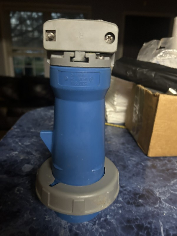 Hubbell HBL530P9W Plug, 30A 120/208V 3 Phase