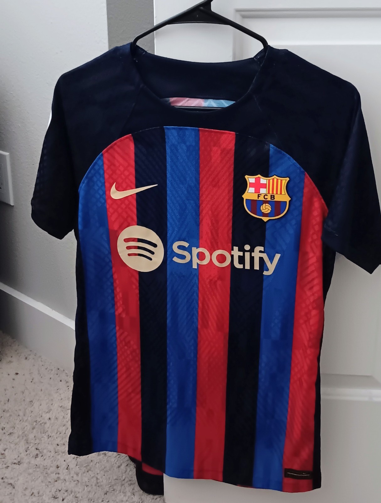 Nike FC Barcelona 22/23 Home Replica Jersey For Men (Size S) / Never Used.