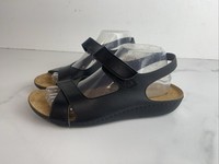 Pavers Black Wedge Sandals Size 7 New Touch Fasten Leather Casual T961