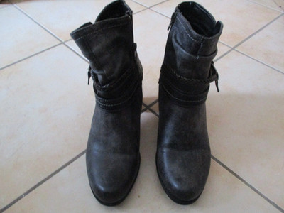 WSV Stiefeletten grau Schnallen Applikationen Reißverschluss Gr.39 / Jolyne