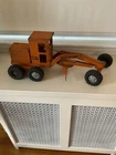 VTG. TONKA NO.600 DIESEL GRADER PRESSED STEEL 1960 16’’ LONG