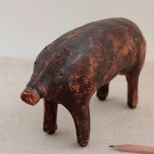 Mini Leather Pig Paperweight Dmitri Omersa Liberty Footstool Abercrombie & Fitch - Picture 3 of 23