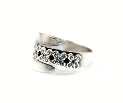Beau sterling silver ring Forget Me Knots  Finger size 8.75 Modernist Crossover