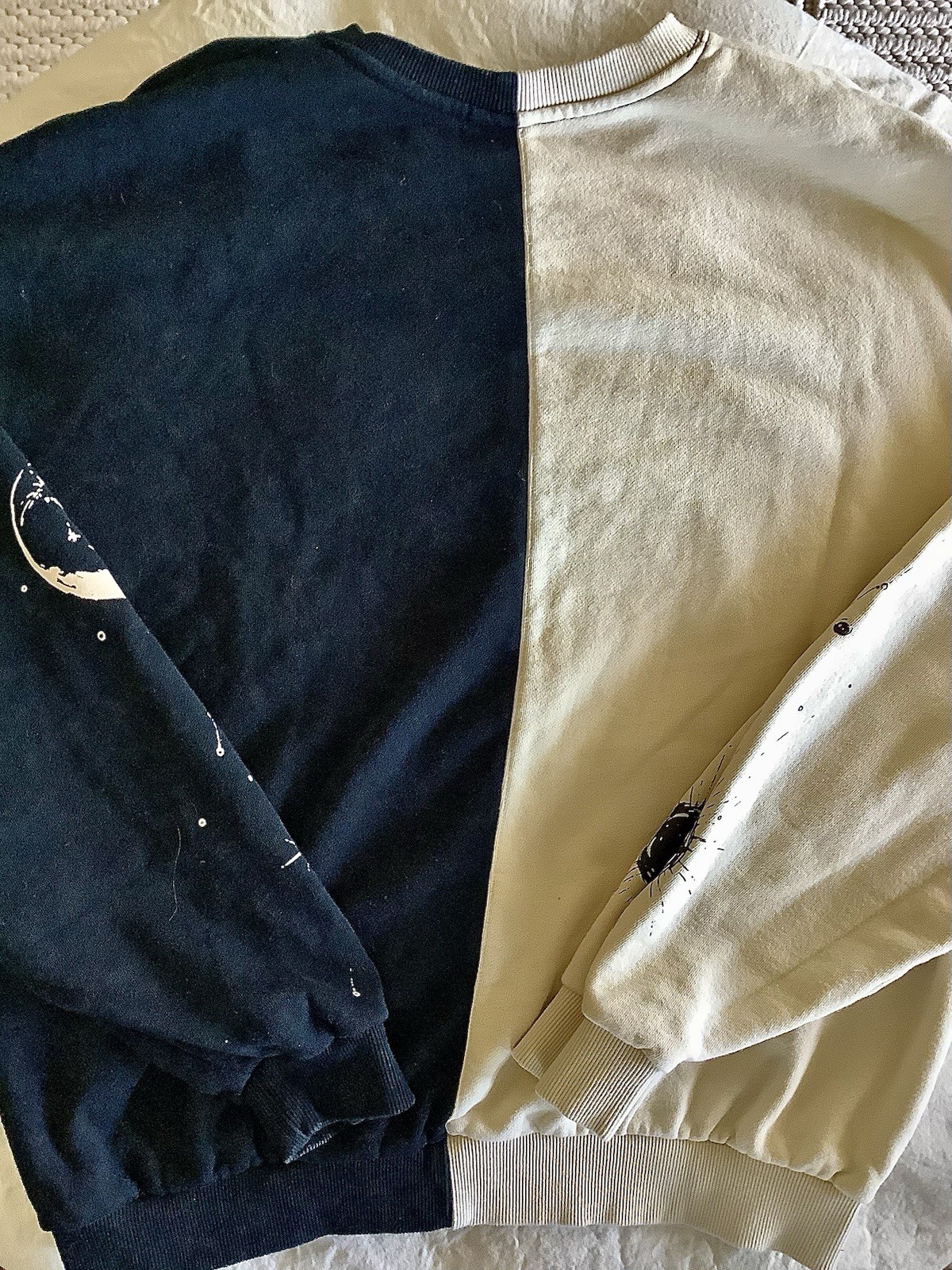 Valkyrae Eclipse Sweatshirt Medium - image 7