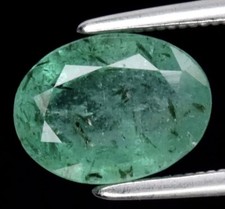 1.92ct 9x6.8mm Oval Green Emerald Gemstone, Zambia