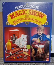 Hocus Pocus Magic Show - Some parts missing, see image, hence low price