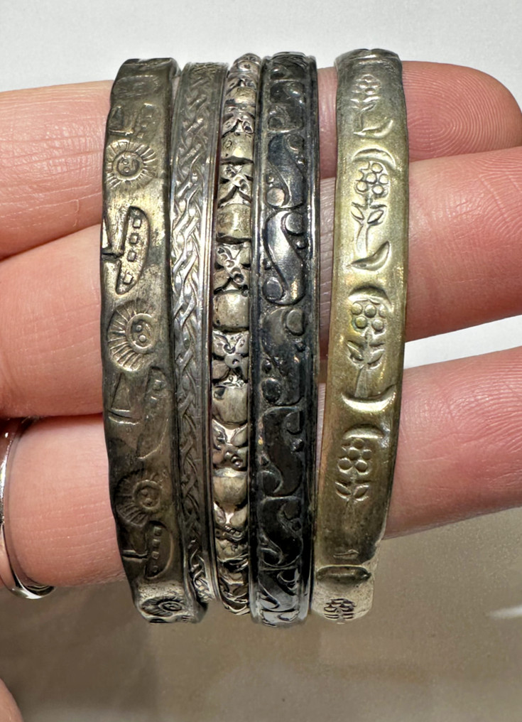 Chunky Stackable Sterling Silver Etched Bangle 61… - image 1