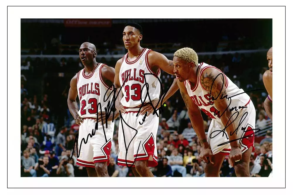 MICHAEL JORDAN RODMAN PIPPEN CHICAGO BULLS SIGNED PHOTO PRINT
