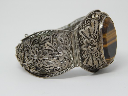 Antique Chinese Filigree Silver Panel Bracelet Large Tiger's Eye 7 1/2" 1 1/2" W - Picture 2 of 7